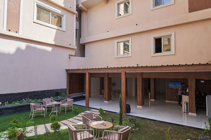 Hotel 165 of 174