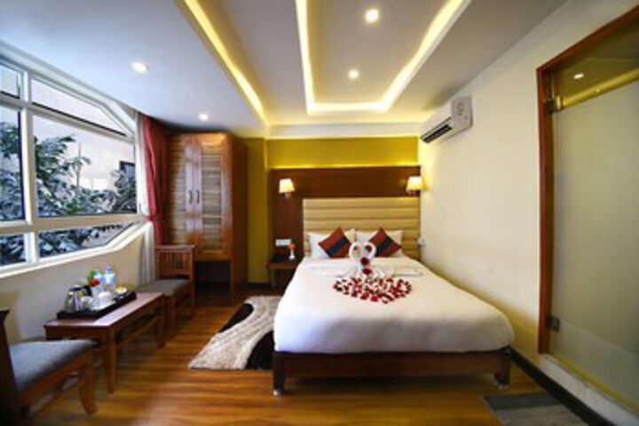 Room 82 of 339