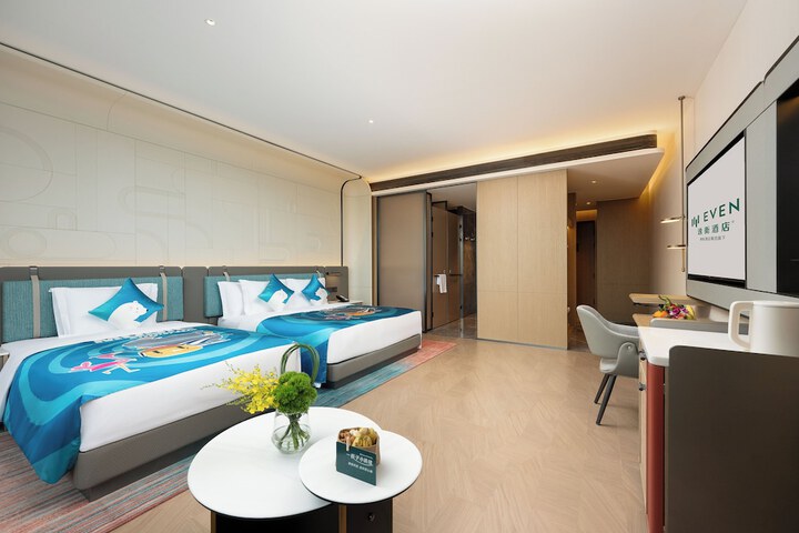 Room 26 of 53