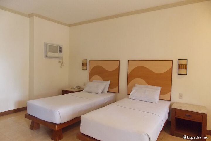Room 7 of 56