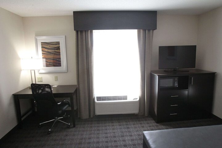 Room 12 of 71