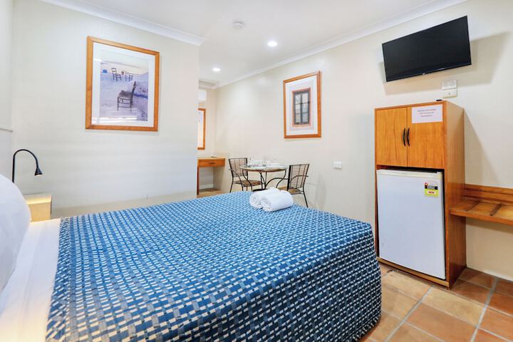 Room 8 of 24