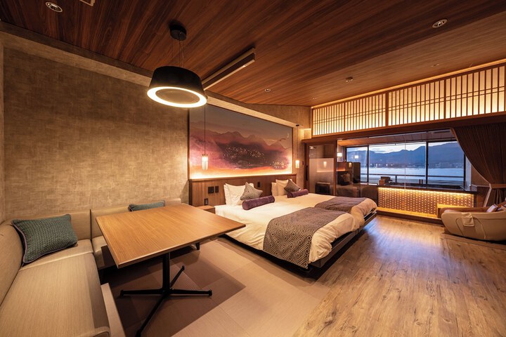 Room 20 of 223
