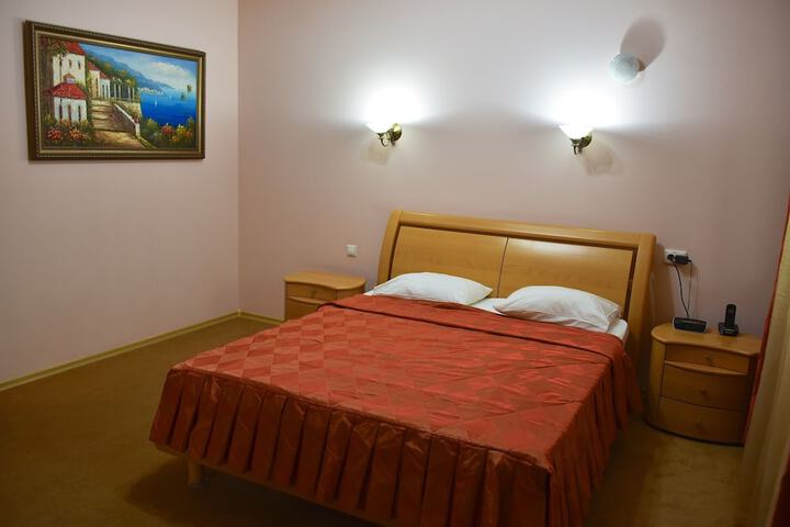 Room 17 of 42