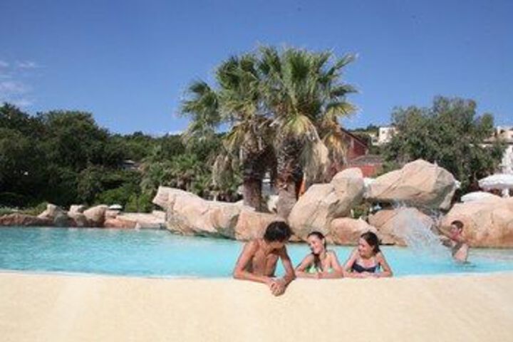 Pool 192 of 228