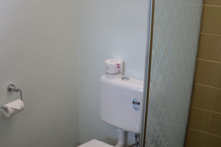 Room 51 of 83
