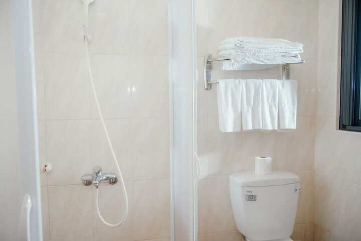 Room 40 of 74