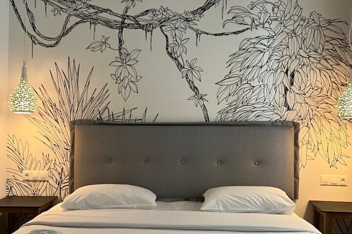 Room 3 of 12
