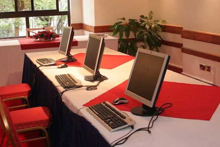 Business Center 34 of 47