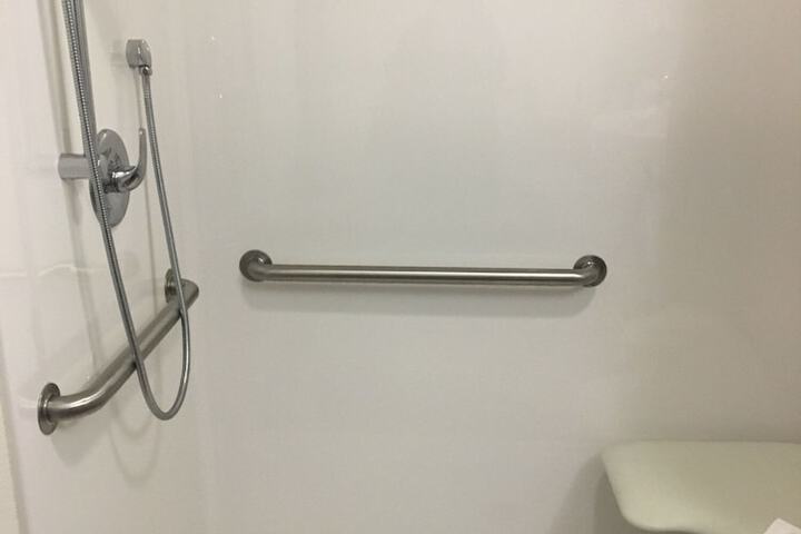 Room 33 of 52