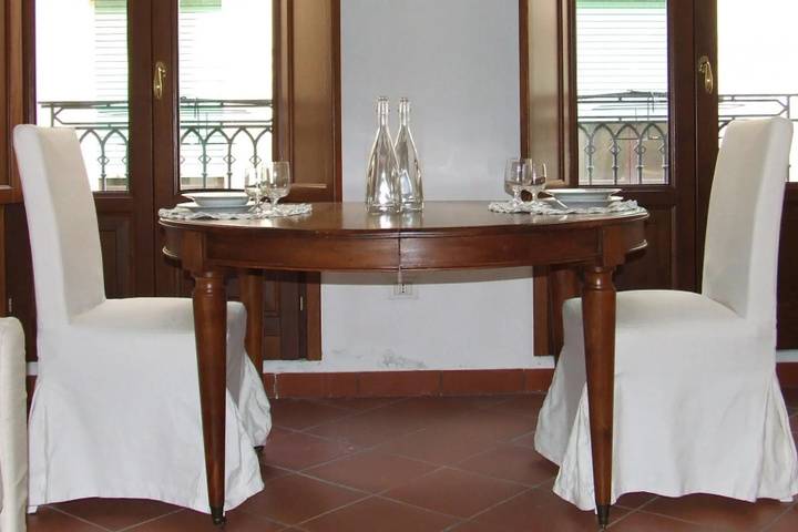 Dining 14 of 15