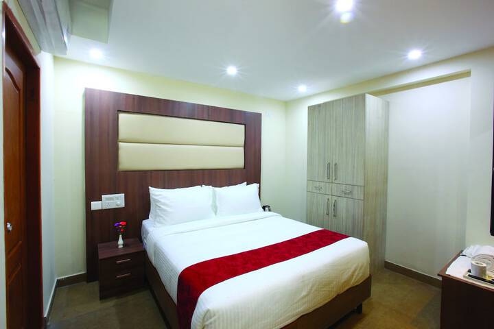 Room 12 of 31