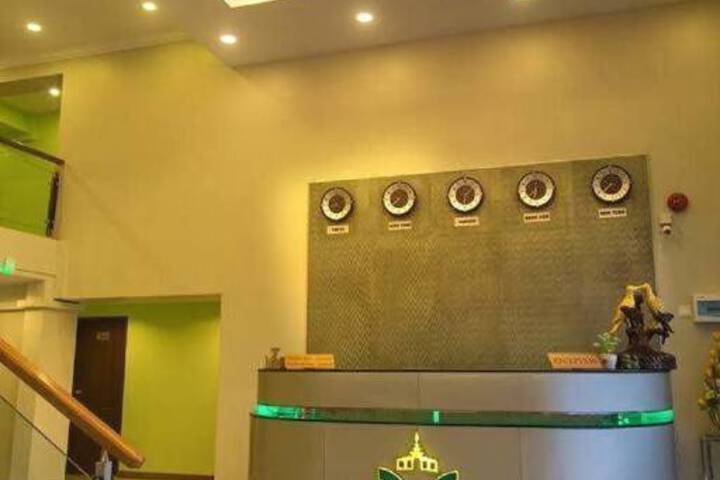 ROYAL MALIKHA HOTEL