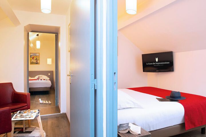 Room 34 of 89