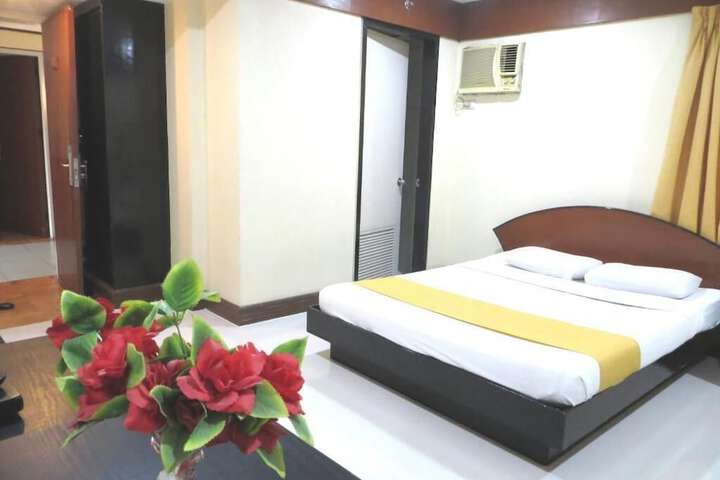 Room 28 of 44