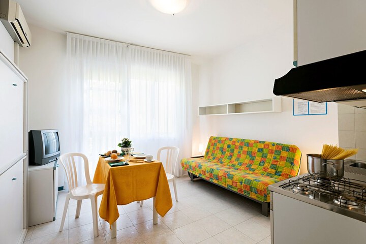 Room 10 of 69