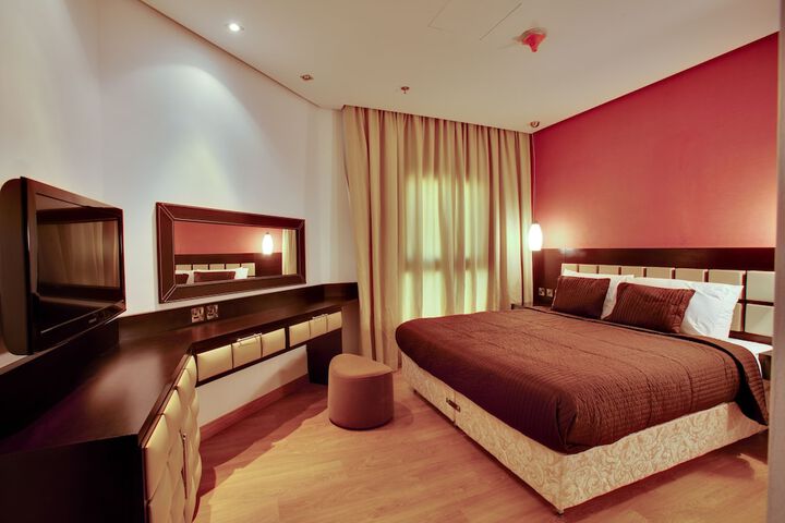 Room 4 of 22