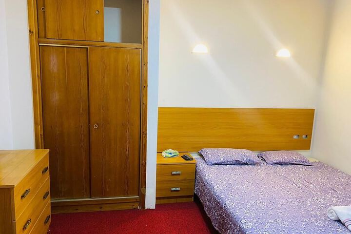 Room 3 of 21