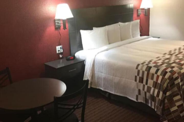 Superior King Bed (3 of 3)