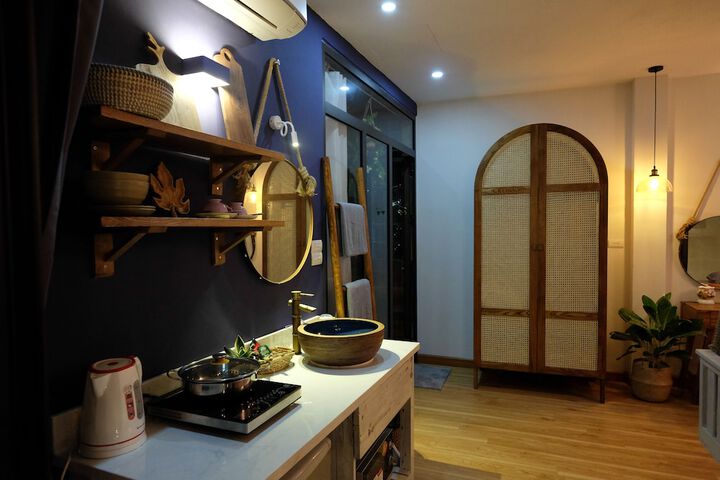 Room 12 of 49