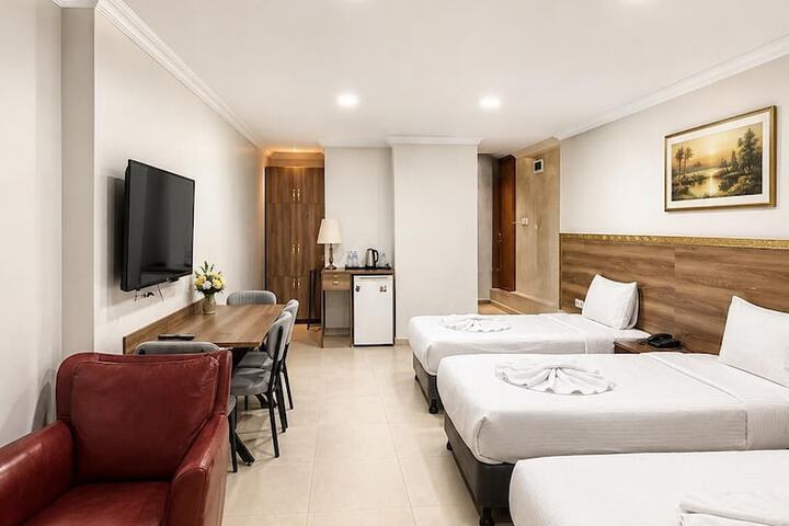 Room 16 of 64