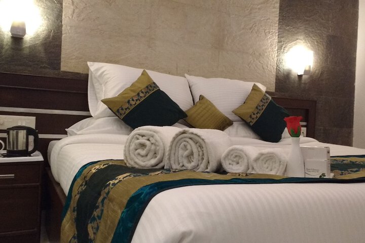 Room 9 of 48
