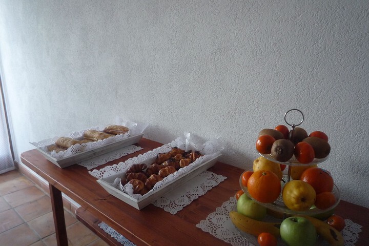 Dining 12 of 26