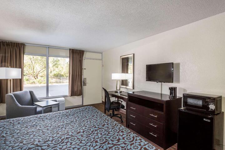 2 Double Beds Deluxe Room (3 of 10)