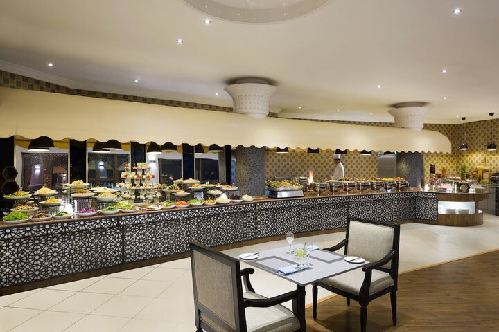 Dining 85 of 119