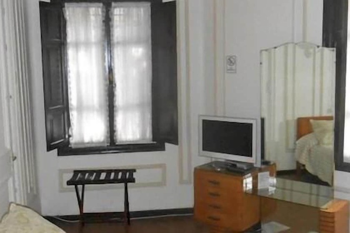 Room 29 of 44