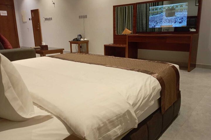 Room 16 of 25