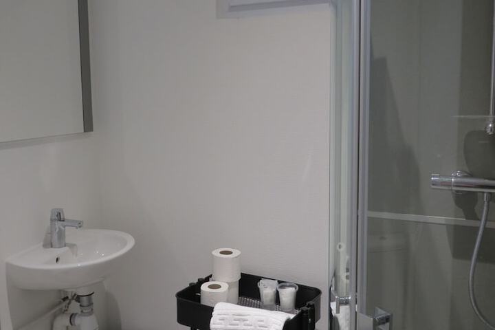 Room 45 of 92