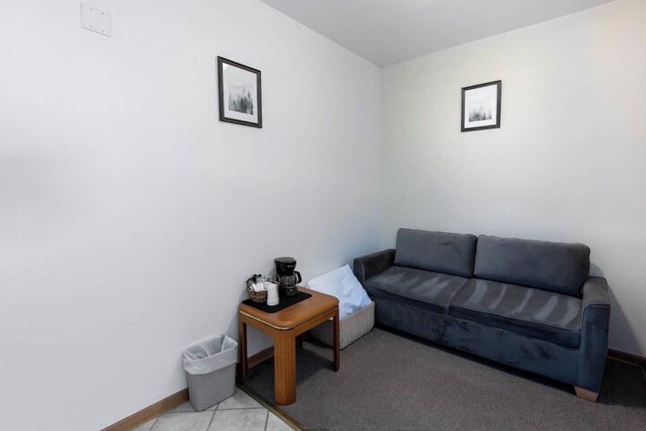 Room 20 of 30