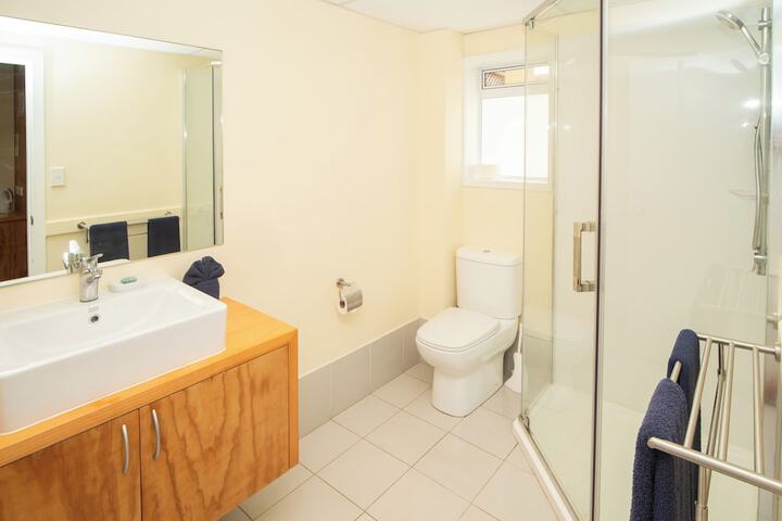 Room 42 of 73