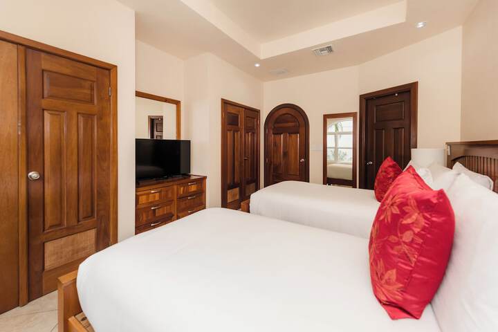 Room 20 of 97