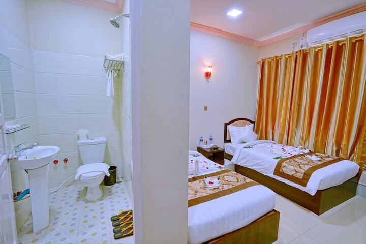 Room 10 of 41