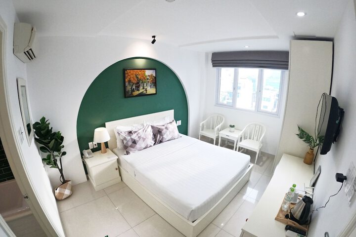 Room 9 of 70