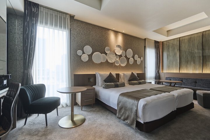 Room 20 of 73