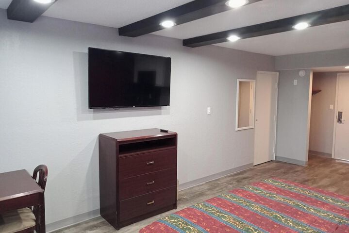 Room 15 of 44