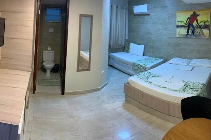 Room 10 of 33