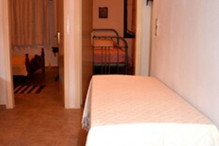 Room 16 of 41