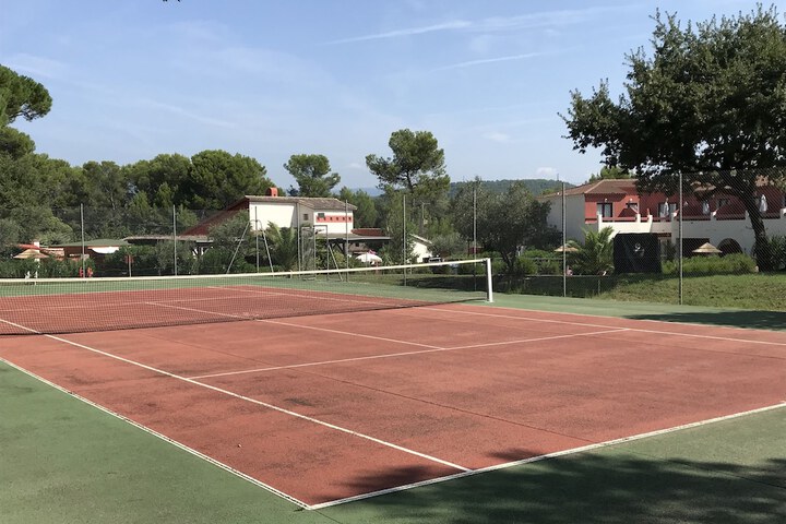 Tennis court