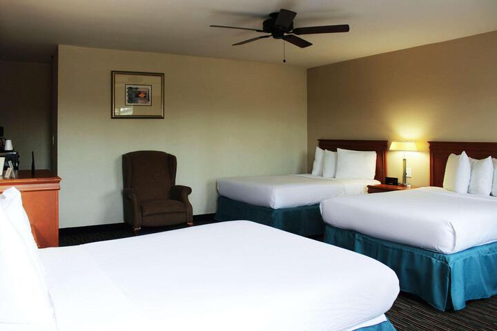 3 Double Beds Upgrade