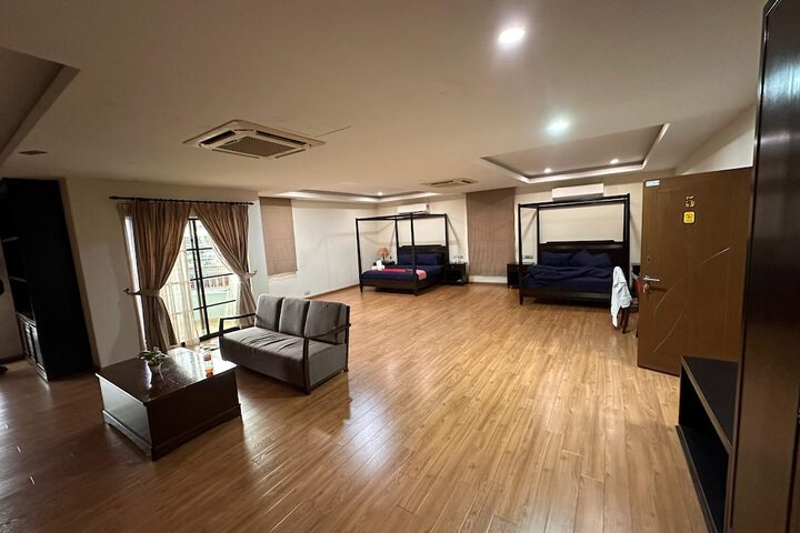 Room 19 of 75