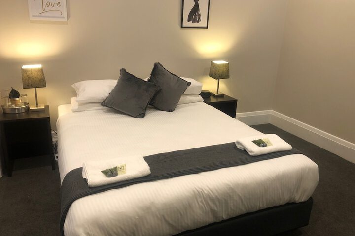 Room 3 of 11