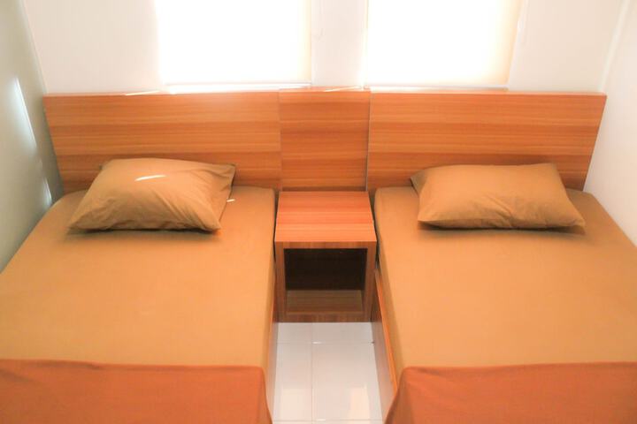 Room 12 of 38