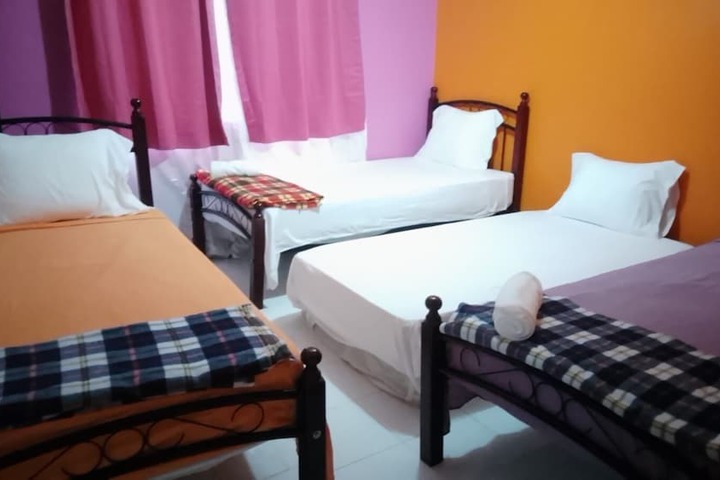 Room 35 of 82