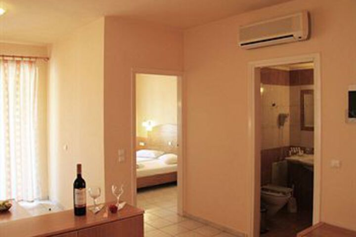 Room 18 of 30