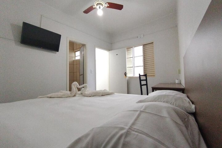 Room 18 of 50