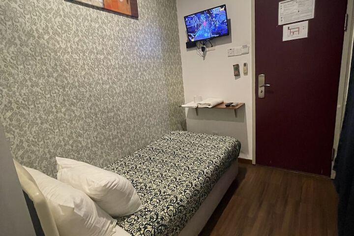 Room 29 of 52